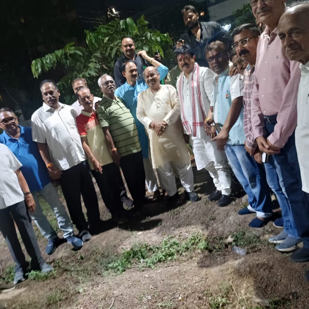 गीतांजलि गार्डन में लगा ओपन जिम,,